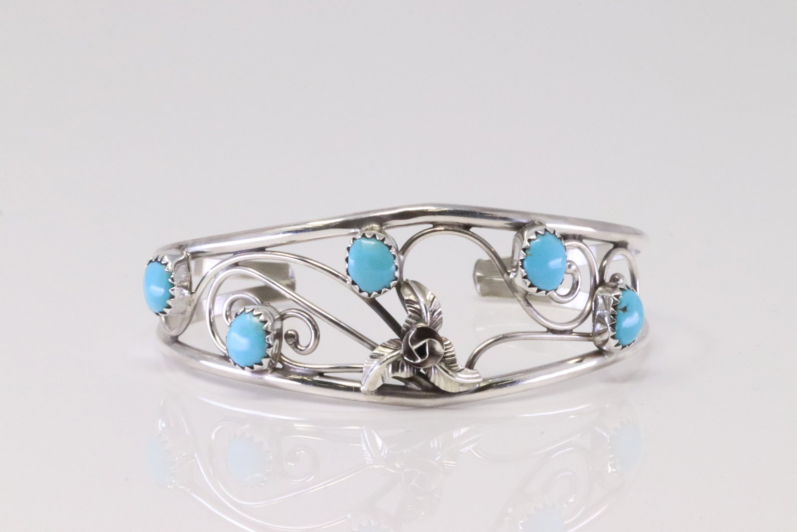 Native America Navajo Sterling Silver Turquoise Bracelet Cuff By Max Calladitto.: This is a Native America Navajo Sterling Silver Turquoise Bracelet Cuff By Max Calladitto.