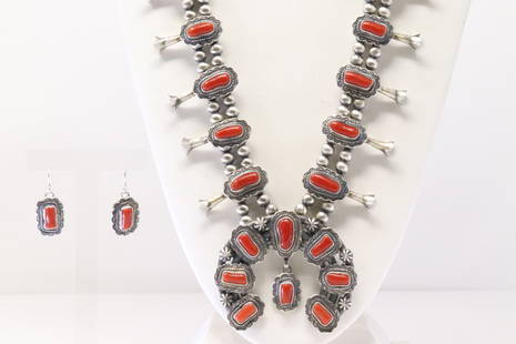 Native America Navajo Sterling Silver Coral Squash Blossom Necklace & Earring's Set By Thomas: This is a Native America Navajo Sterling Silver Coral Squash Blossom Necklace & Earring's Set By Thomas Francisco. Necklace length: 28.00" Total weight: 204.70 Grams.