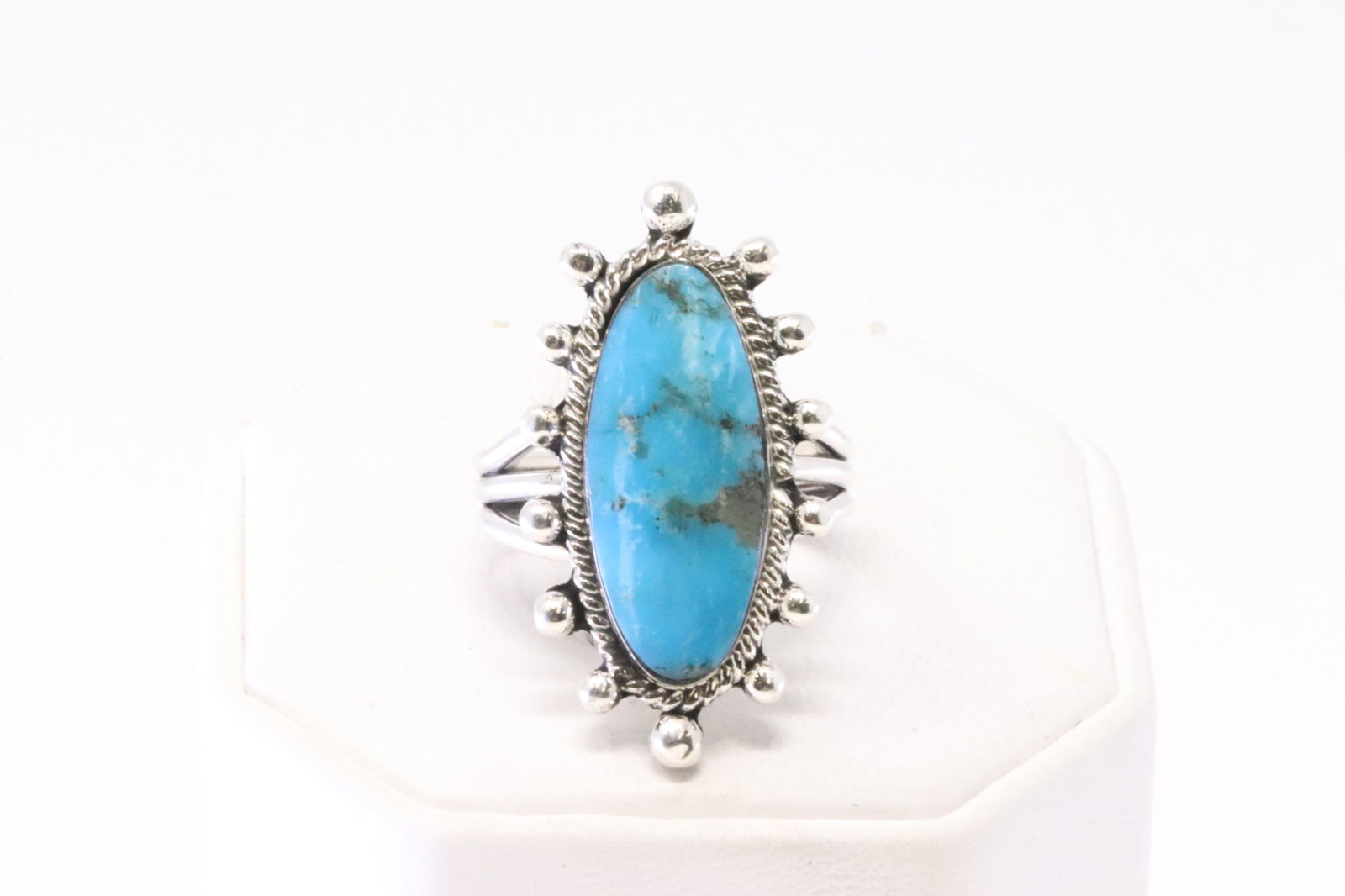 Native America Navajo Sterling Silver Turquoise Ring By Mike Smith.: This is a Native America Navajo Sterling Silver Turquoise Ring By Mike Smith. Ring size: 8.75.