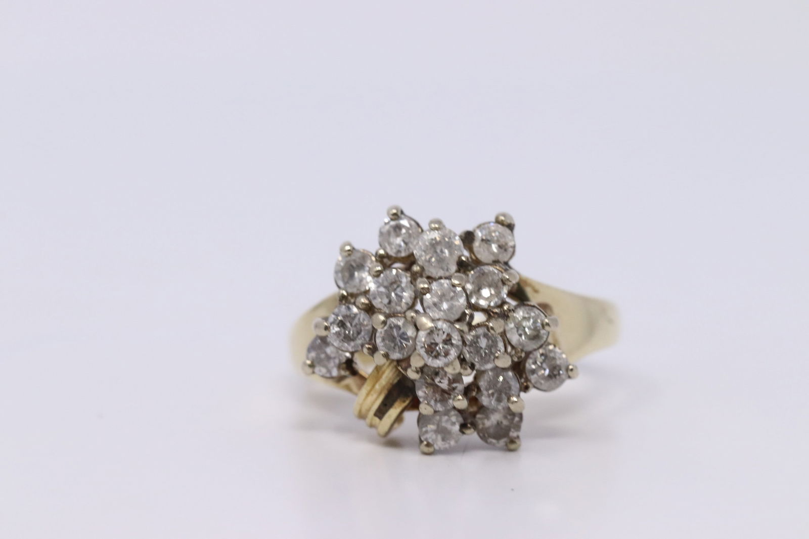 14kt Yellow Gold Diamond Ring. (1 of 4)