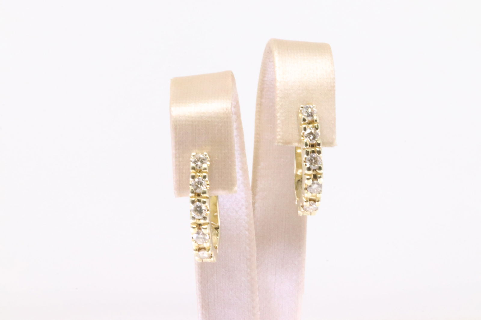 Diamond Earring 14Kt. (1 of 4)