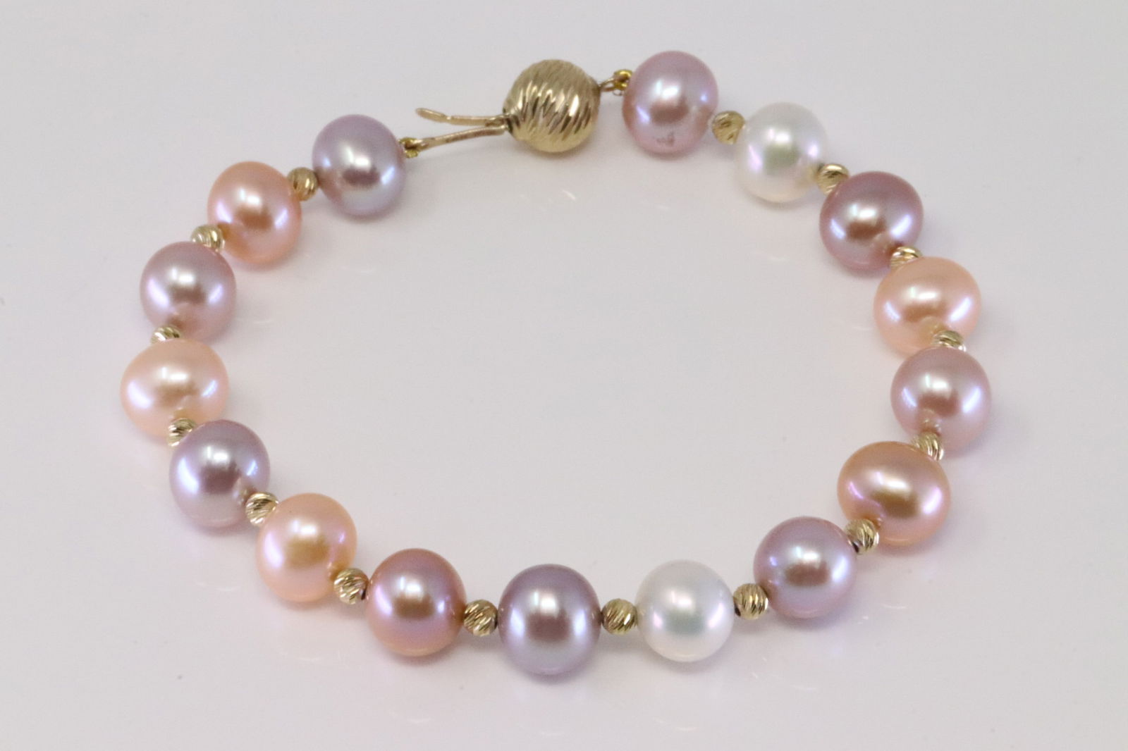 Multi-Color Cultured Pearl Bracelet 14Kt. (1 of 4)