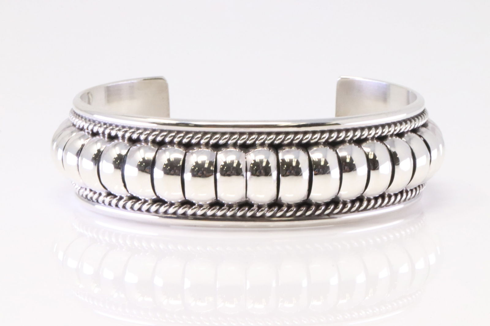 Native America Navajo Sterling Silver Barcelet Cuff By Thomas Charley. (1 of 4)