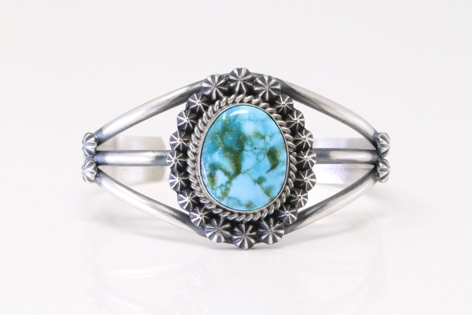 Native American Navajo Sterling Silver Kingman Turquoise Bracelet Cuff By Ray Delgarito.: This is a Native American Navajo Sterling Silver Kingman Turquoise Bracelet Cuff By Ray Delgarito.