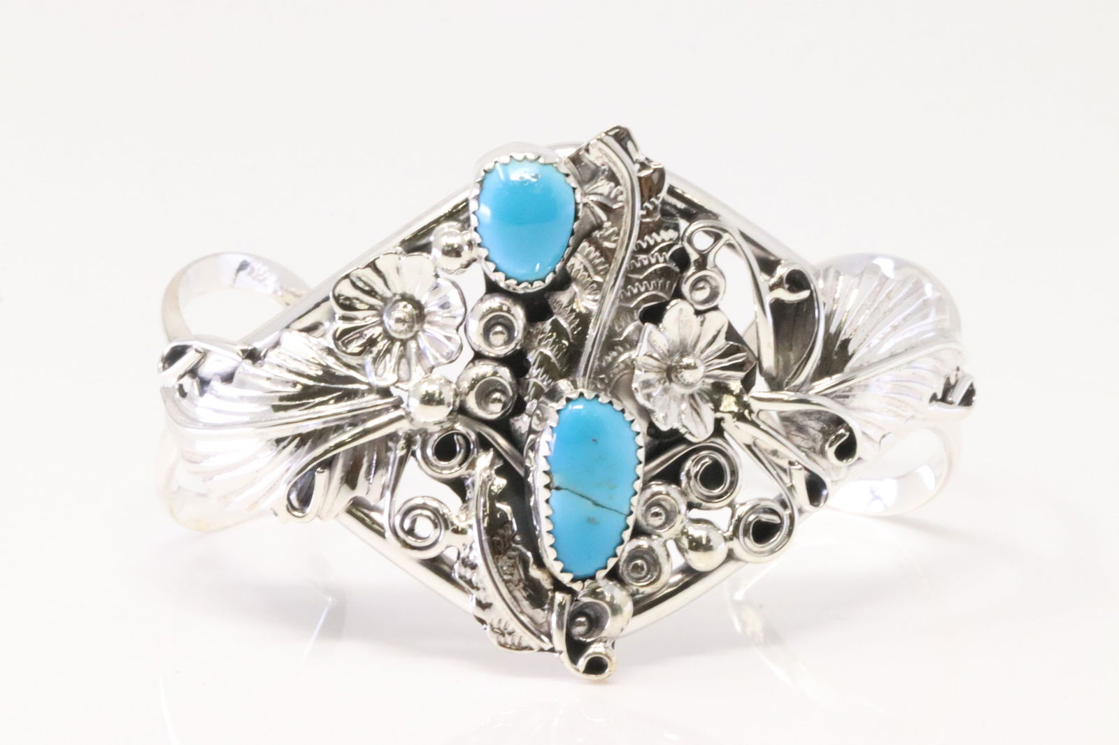 Native America Navajo Sterling Silver Turquoise Bracelet Cuff By Harry B. Yazzie. (1 of 4)