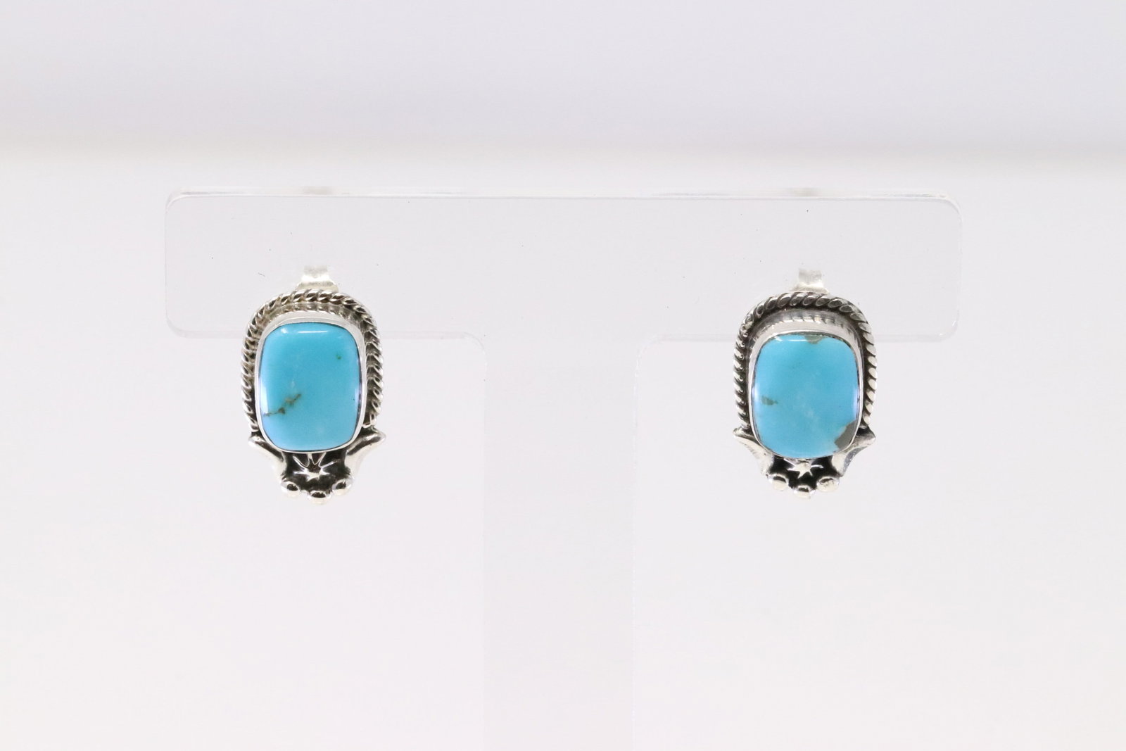 Native America Navajo Sterling Silver Turquoise Post Earring's By Etta Larry.: This is a Native America Navajo Sterling Silver Turquoise Post Earring's By Etta Larry.