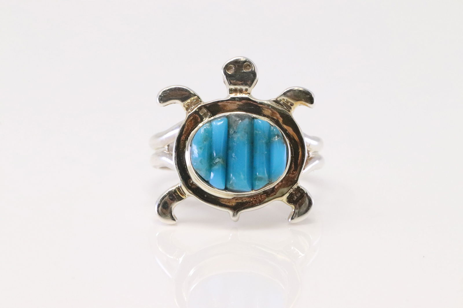 Native American Navajo Sterling Silver Turquoise Turtle Ring. (1 of 4)