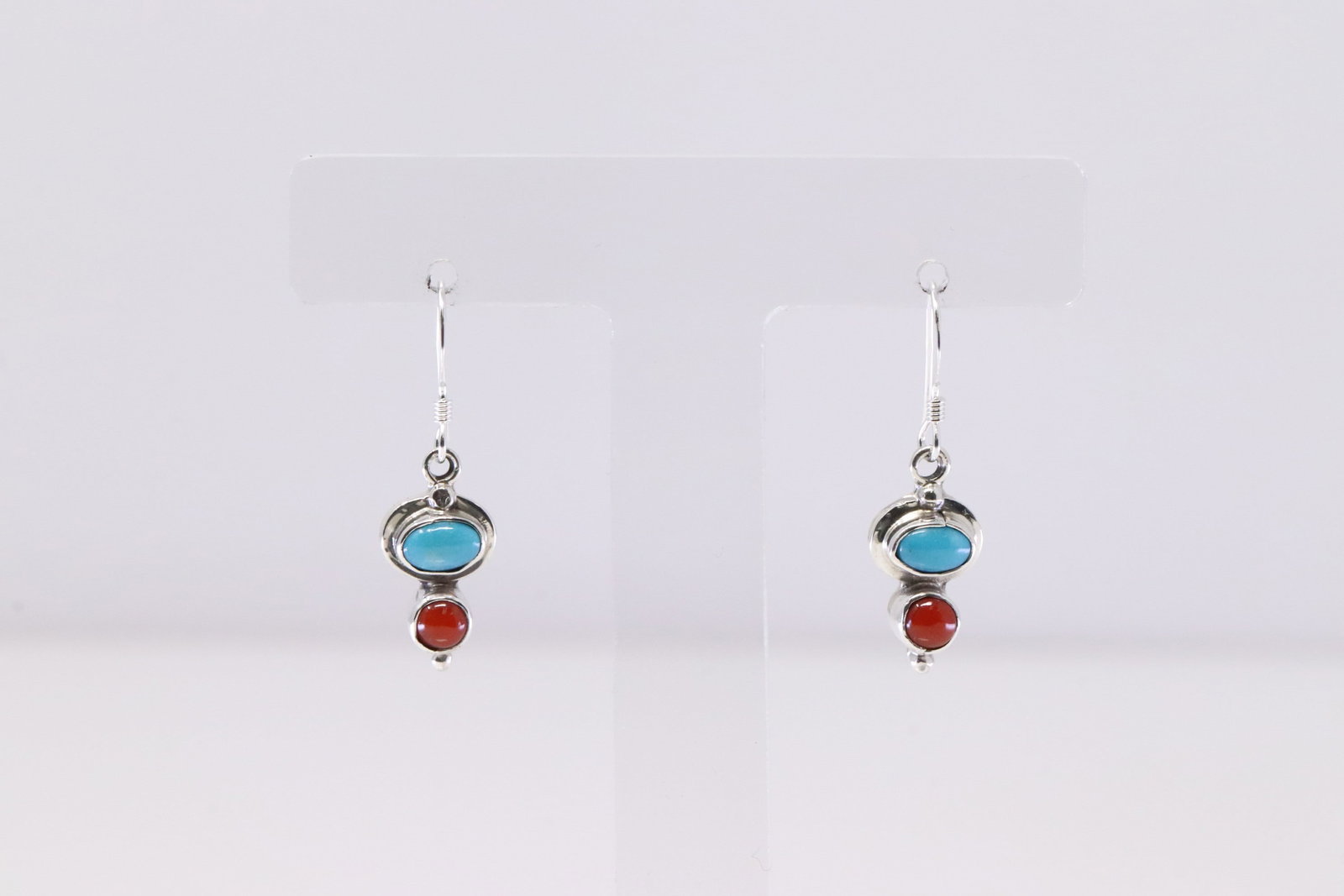 Native America Navajo Sterling Silver Coral & Turquoise Dangling Earring's By Gary Shorty.: This is a Native America Navajo Sterling Silver Coral & Turquoise Dangling Earring's By Gary Shorty.