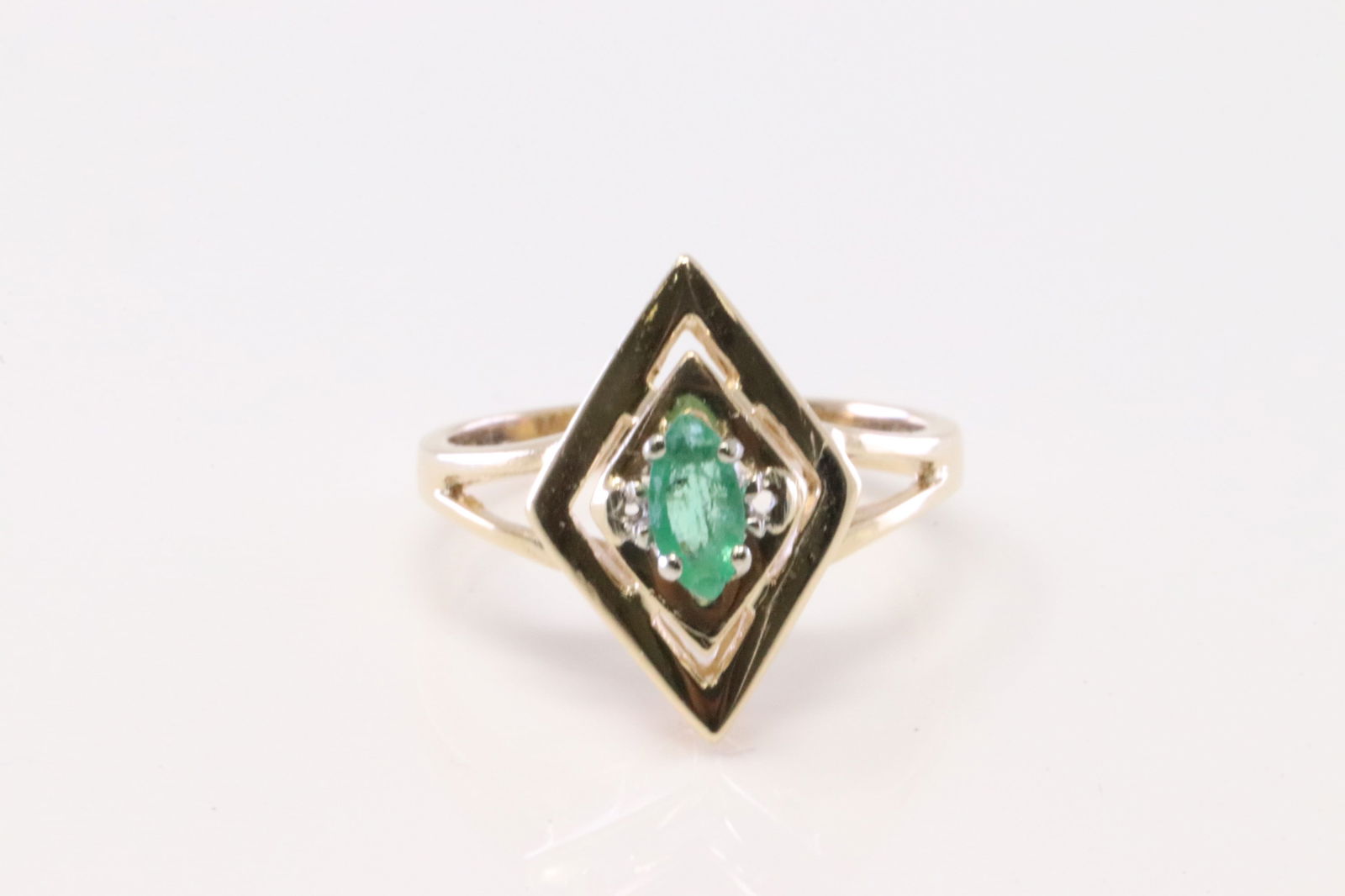 Emerald Ring 14Kt. (1 of 4)