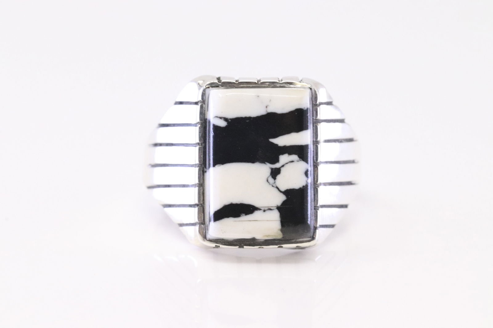Native America Navajo Sterling Silver White Buffalo Ring By R. (1 of 4)