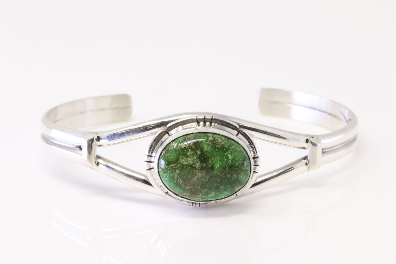 Native America Navajo Sterling Silver Turquoise Bracelet Cuff By S.E. (1 of 4)