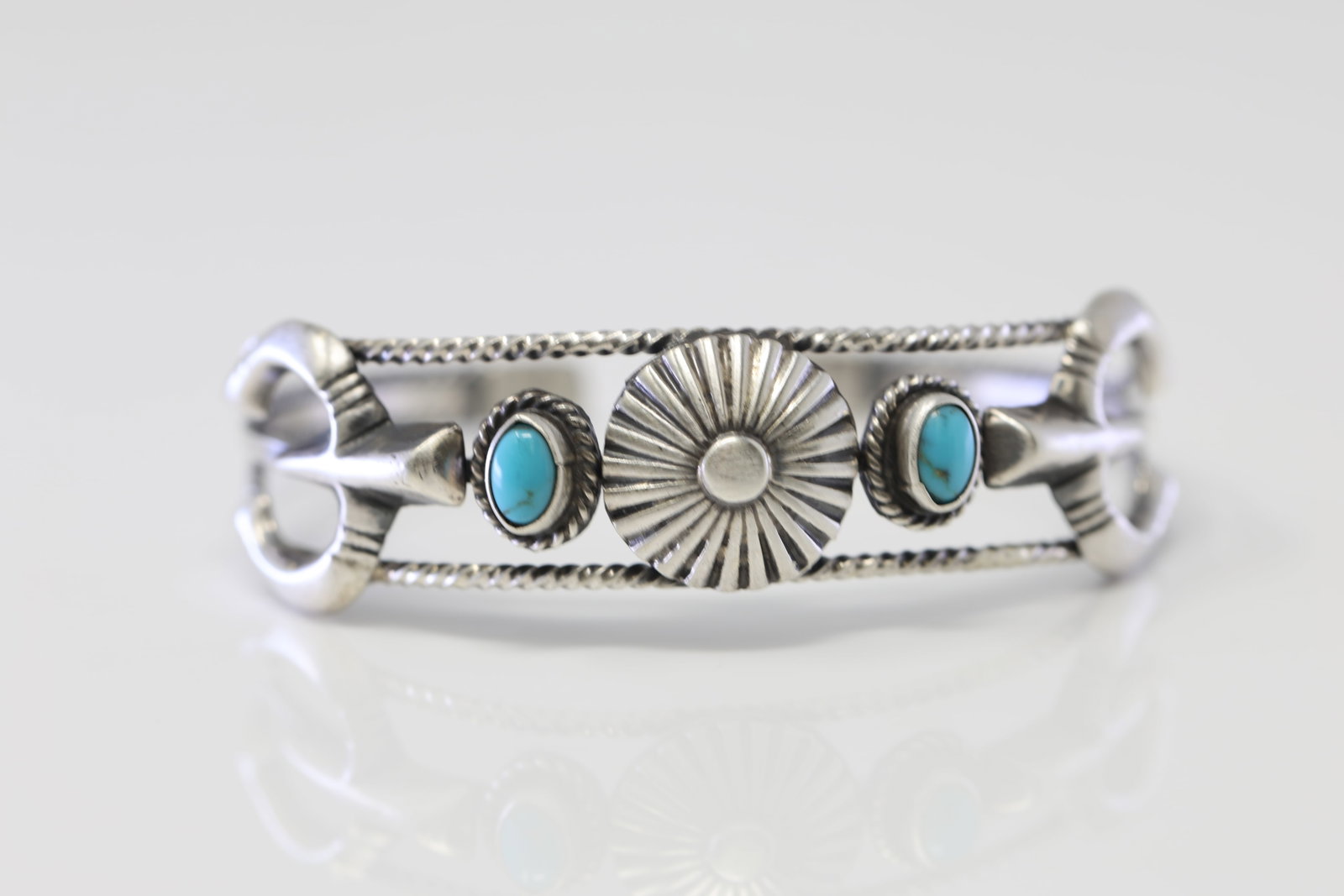 Native America Navajo Sterling Silver Turquoise Bracelet Cuff By Bobby Platero.: This is a Native America Navajo Sterling Silver Turquoise Bracelet Cuff By Bobby Platero.
