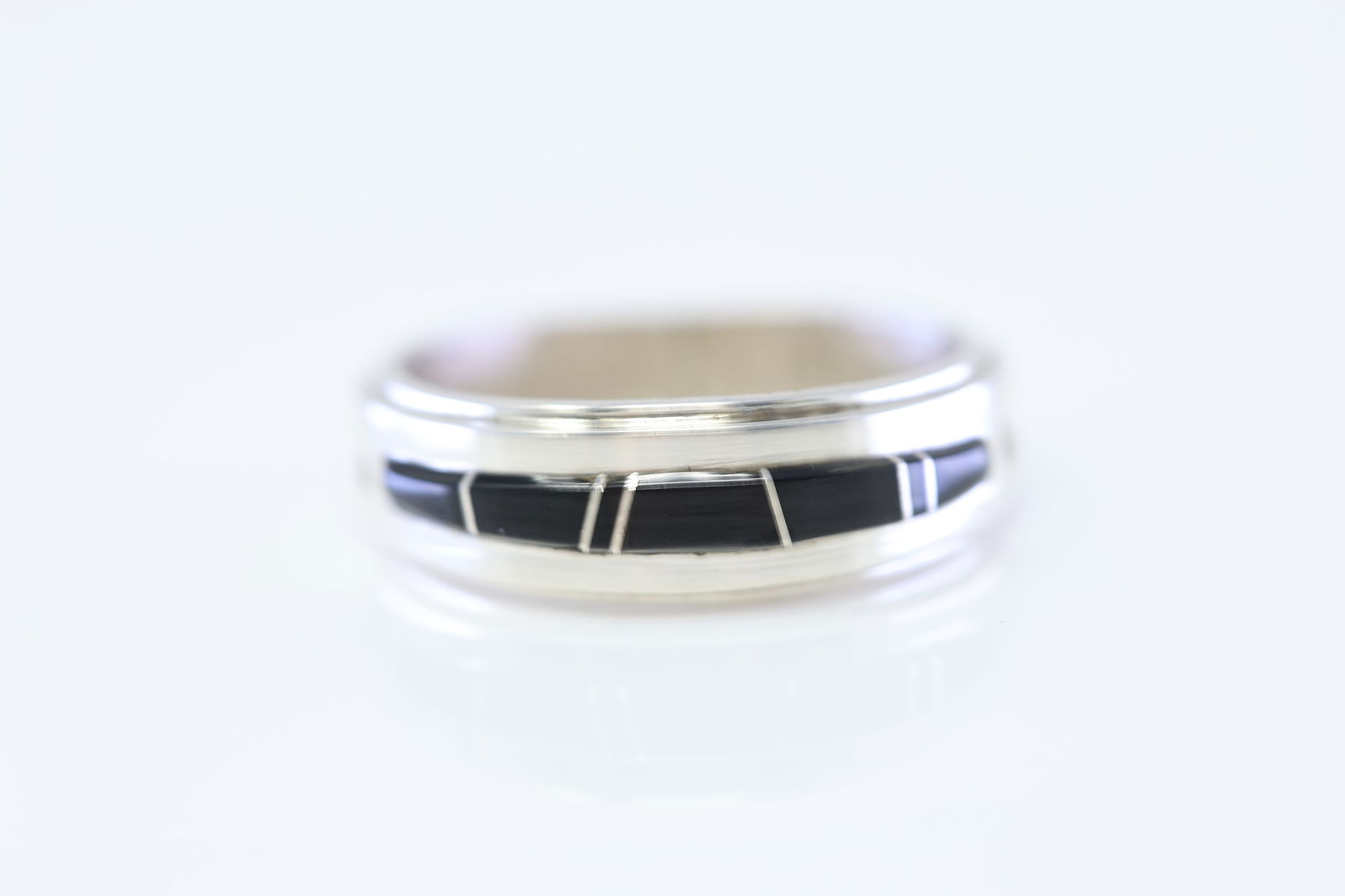 Native America Navajo Sterling Silver Black Onyx Ring By Wilbert Muskett. (1 of 4)