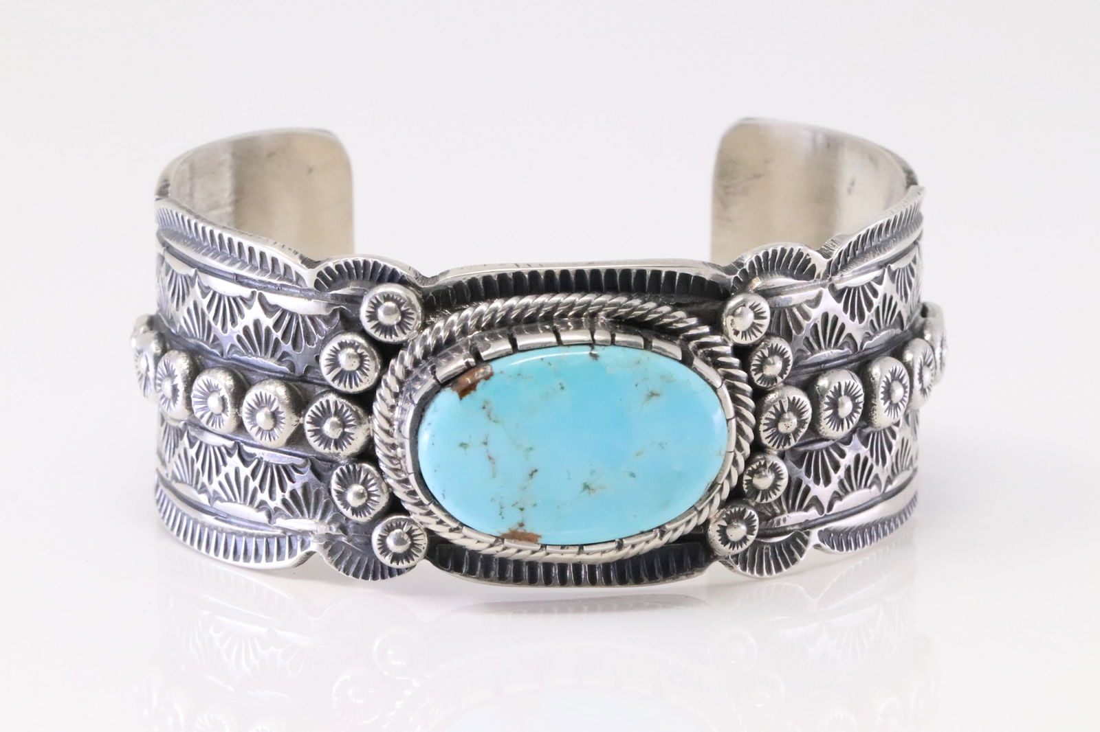 Native America Navajo Sterling Silver Kingman Turquoise Bracelet By Tily John.: This is a Native America Navajo Sterling Silver Kingman Turquoise Bracelet By Tily John. Total weight: 85.30 Grams.