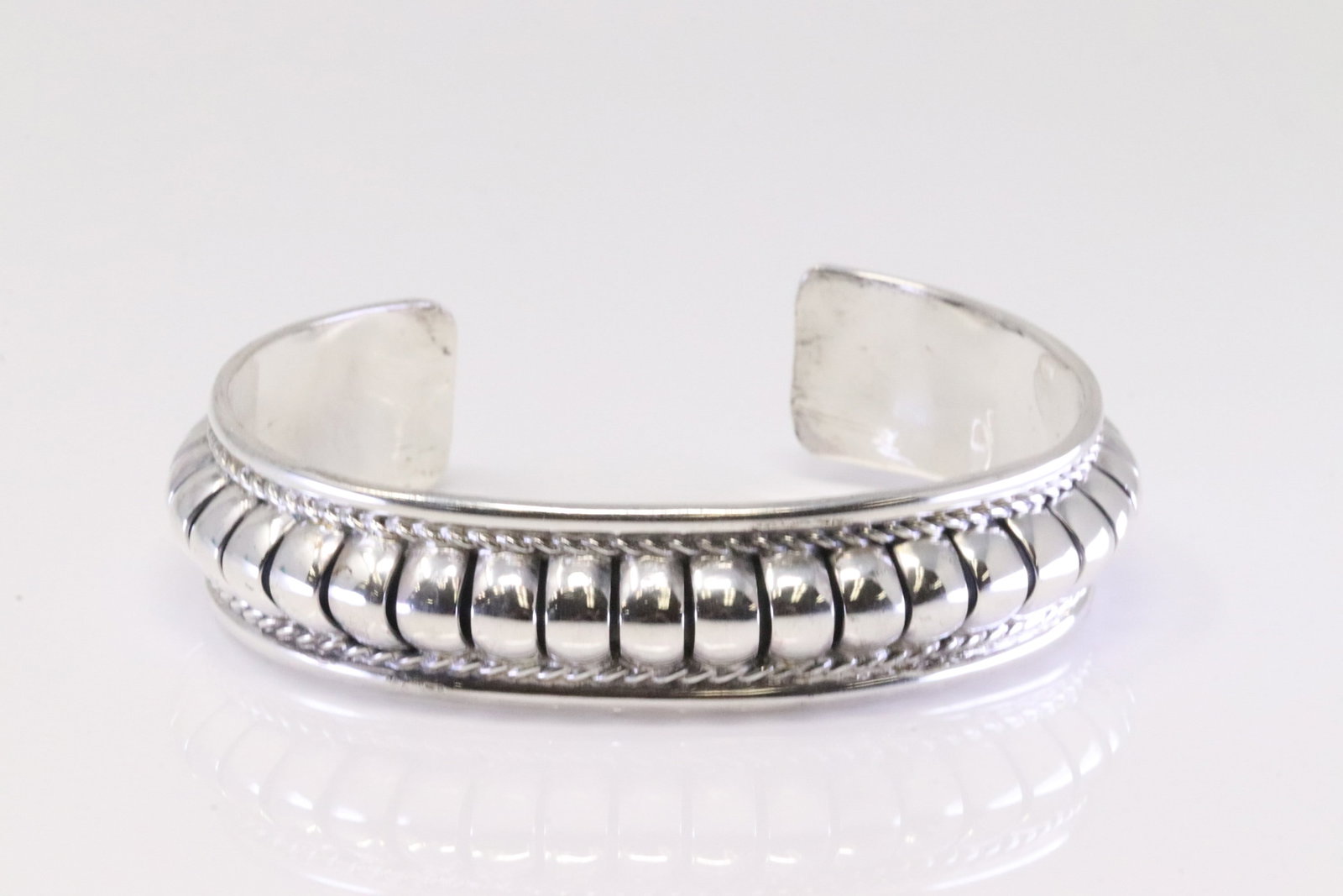 Native America Navajo Sterling Silver Bracelet Cuff By Manuel Johnsnon.: This I sa Native America Navajo Sterling Silver Bracelet Cuff By Manuel Johnsnon.