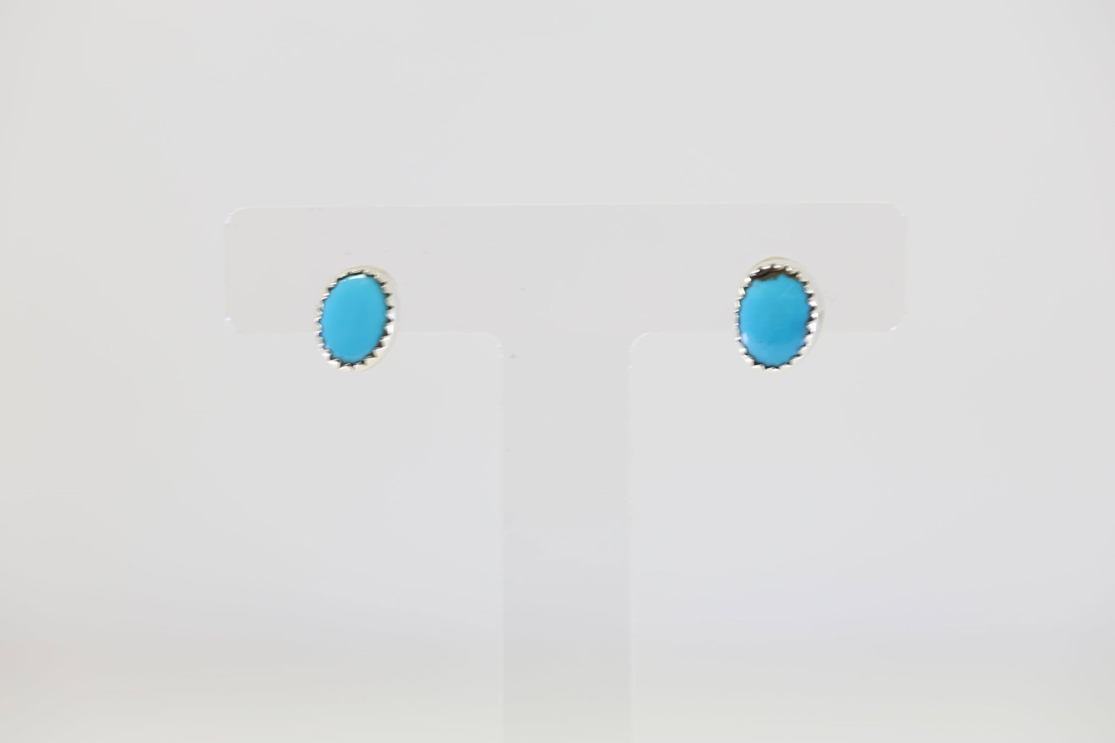 Native American Navajo Turquoise Post Earring's By Ray Tolth.: This is a Native American Navajo Turquoise Post Earring's By Ray Tolth.