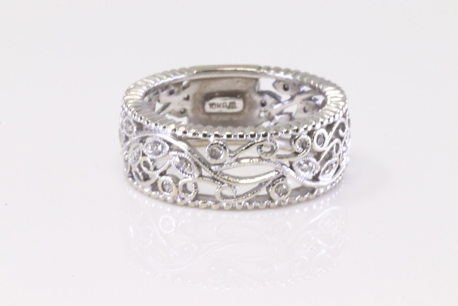Diamond Floral Ring 10Kt. (1 of 4)