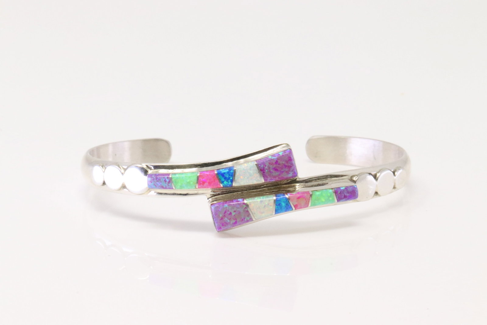 Native American Navajo Sterling Silver Synthetic Opal Bracelet By Billy Long.: This is a Native American Navajo Sterling Silver Synthetic Opal Bracelet By Billy Long.
