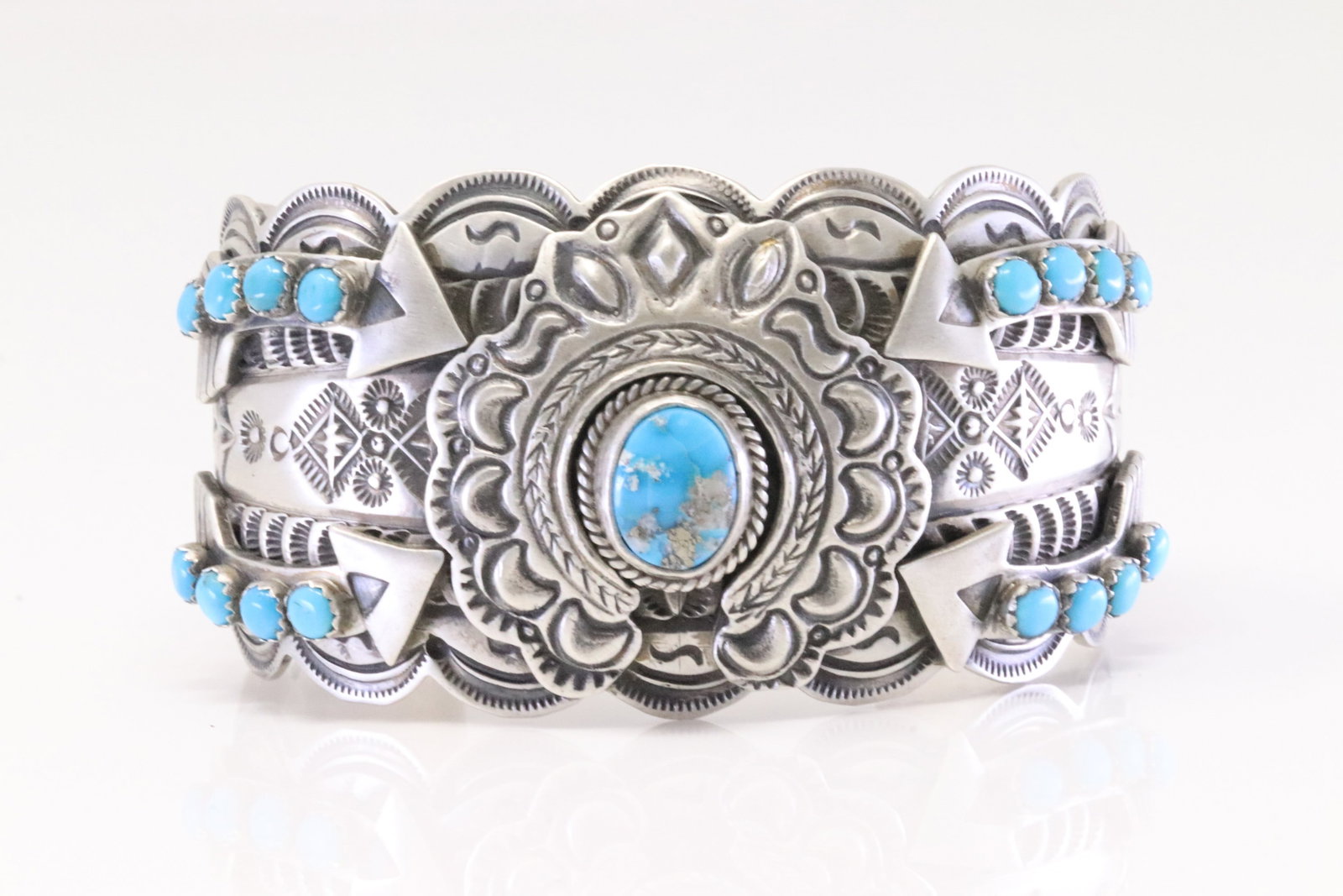 Native America Navajo Sterling Silver Turquoise Bracelet Cuff By Leroy James.: This is a Native America Navajo Sterling Silver Turquoise Bracelet Cuff By Leroy James. Total weight: 82.50 Grams.