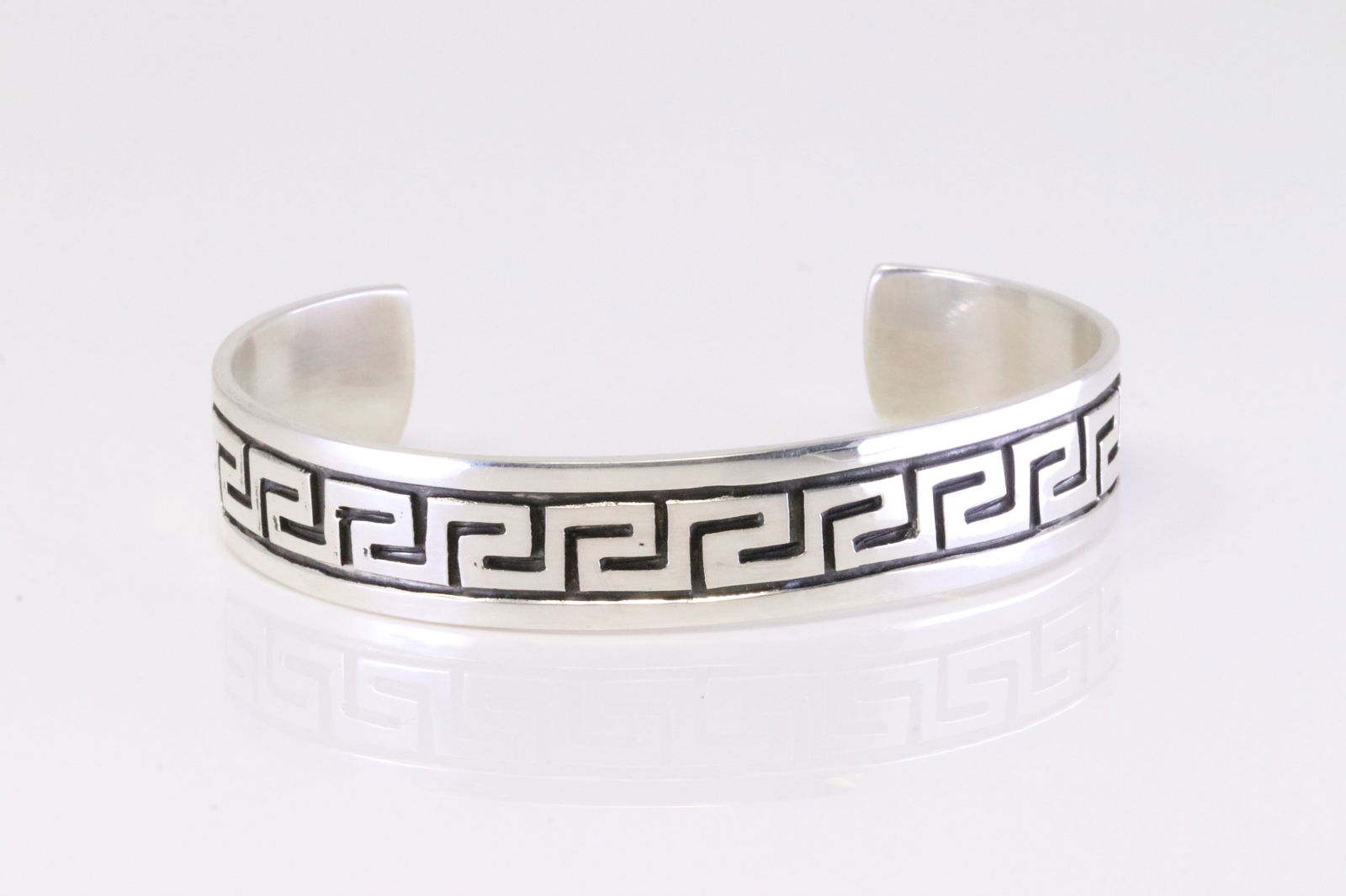 Native America Navajo Sterling Silver Symbol Design Bracelet Cuff By C.Peterson. (1 of 4)