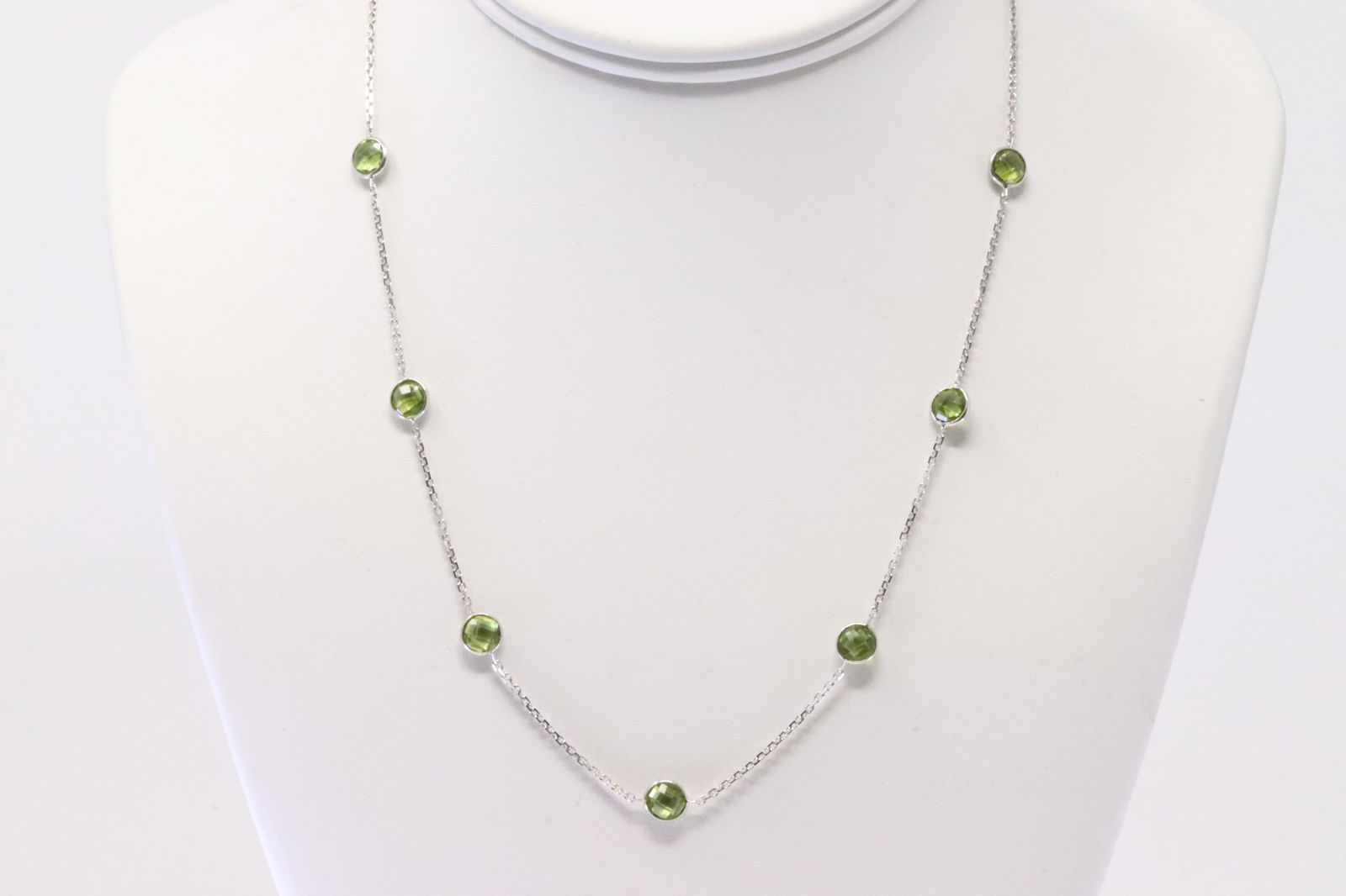 Peridot Necklace 14Kt. (1 of 4)