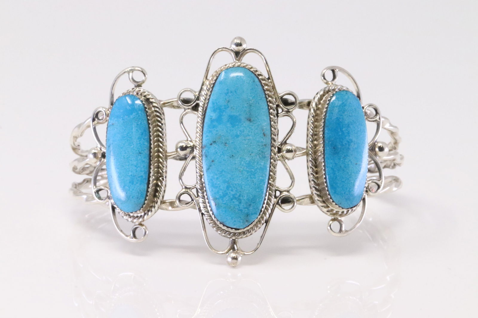 Native American Navajo Sterling Silver Turquoise Bracelet Cuff By Mike Smith.: This is a Native American Navajo Sterling Silver Turquoise Bracelet Cuff By Mike Smith.