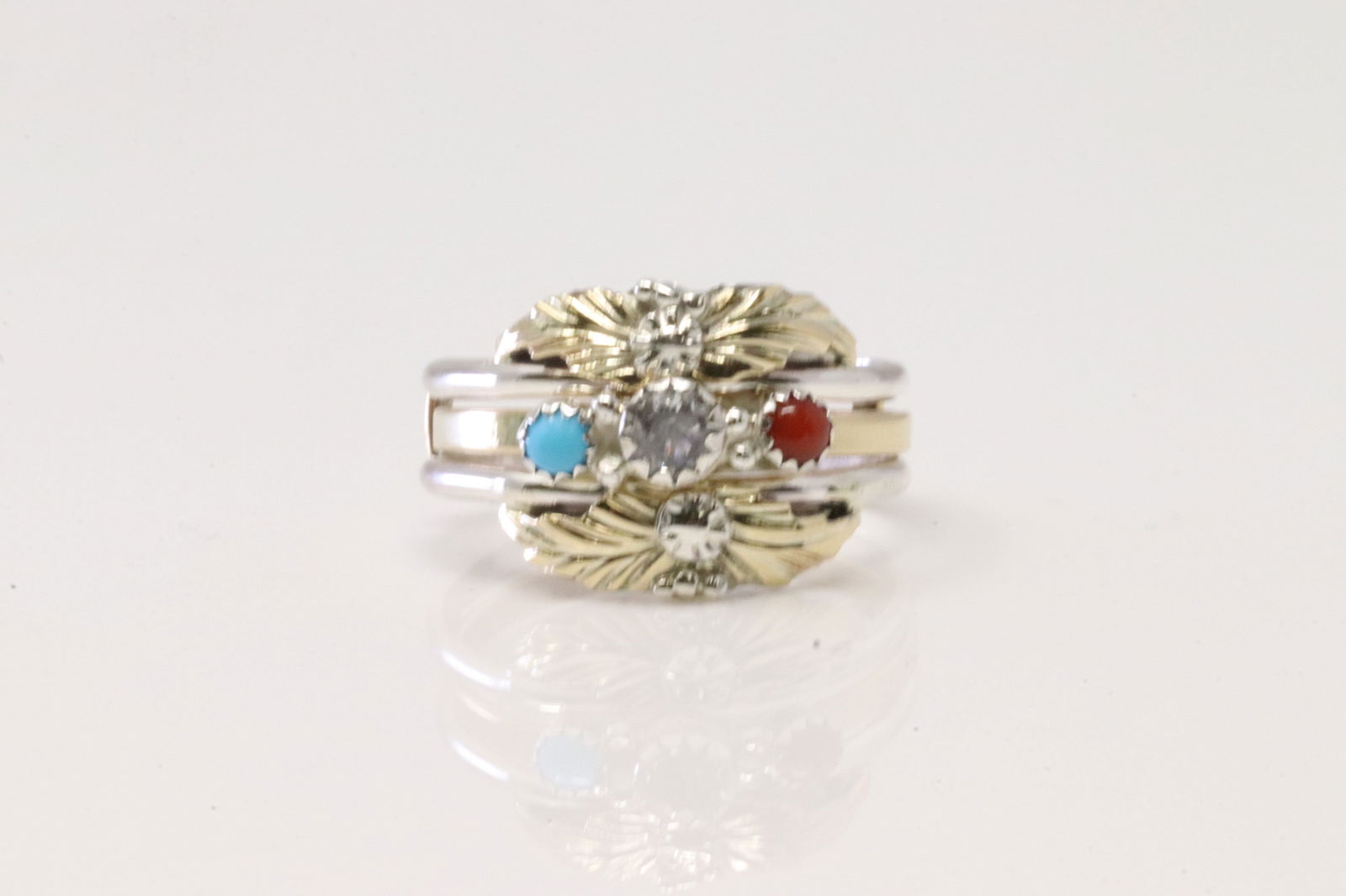 Native America Navajo Sterling Silver Multi-Color Stone Ring By Virginia.: This is a Native America Navajo Sterling Silver Multi-Color Stone Ring By Virginia. Ring size: 8.00.