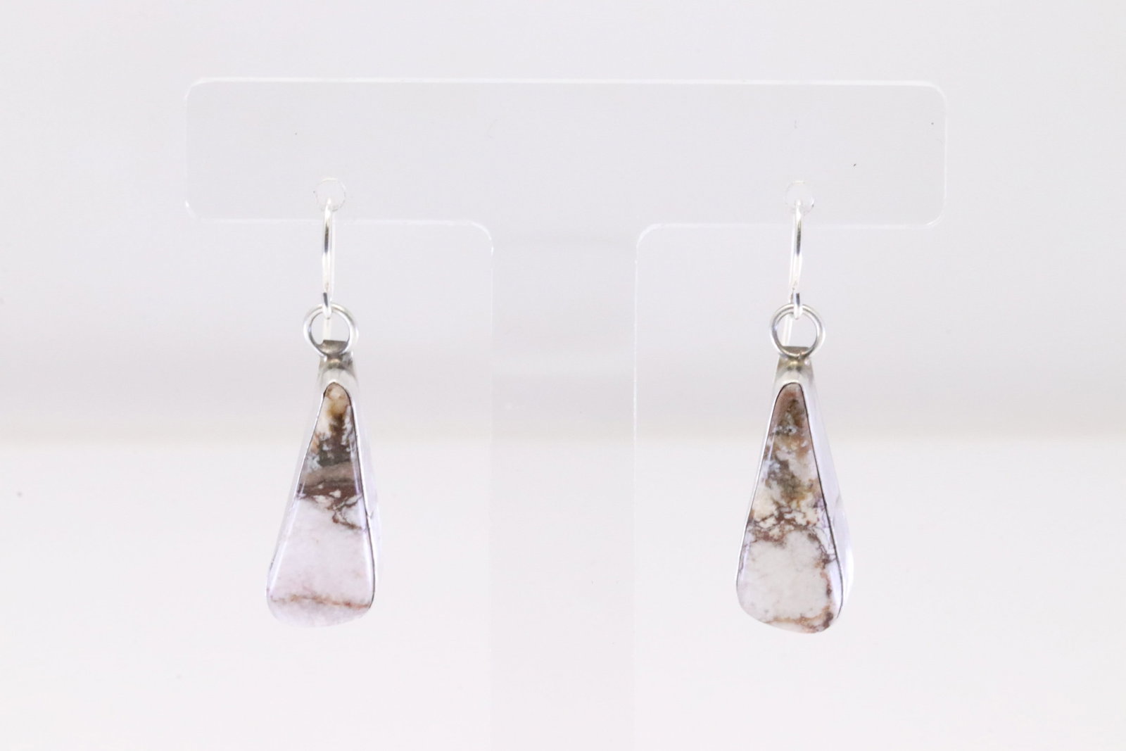 Native America Navajo Sterling Silver wild Horse Dangling Earring's By Judith Dixon.: This is a Native America Navajo Sterling Silver wild Horse Dangling Earring's By Judith Dixon.