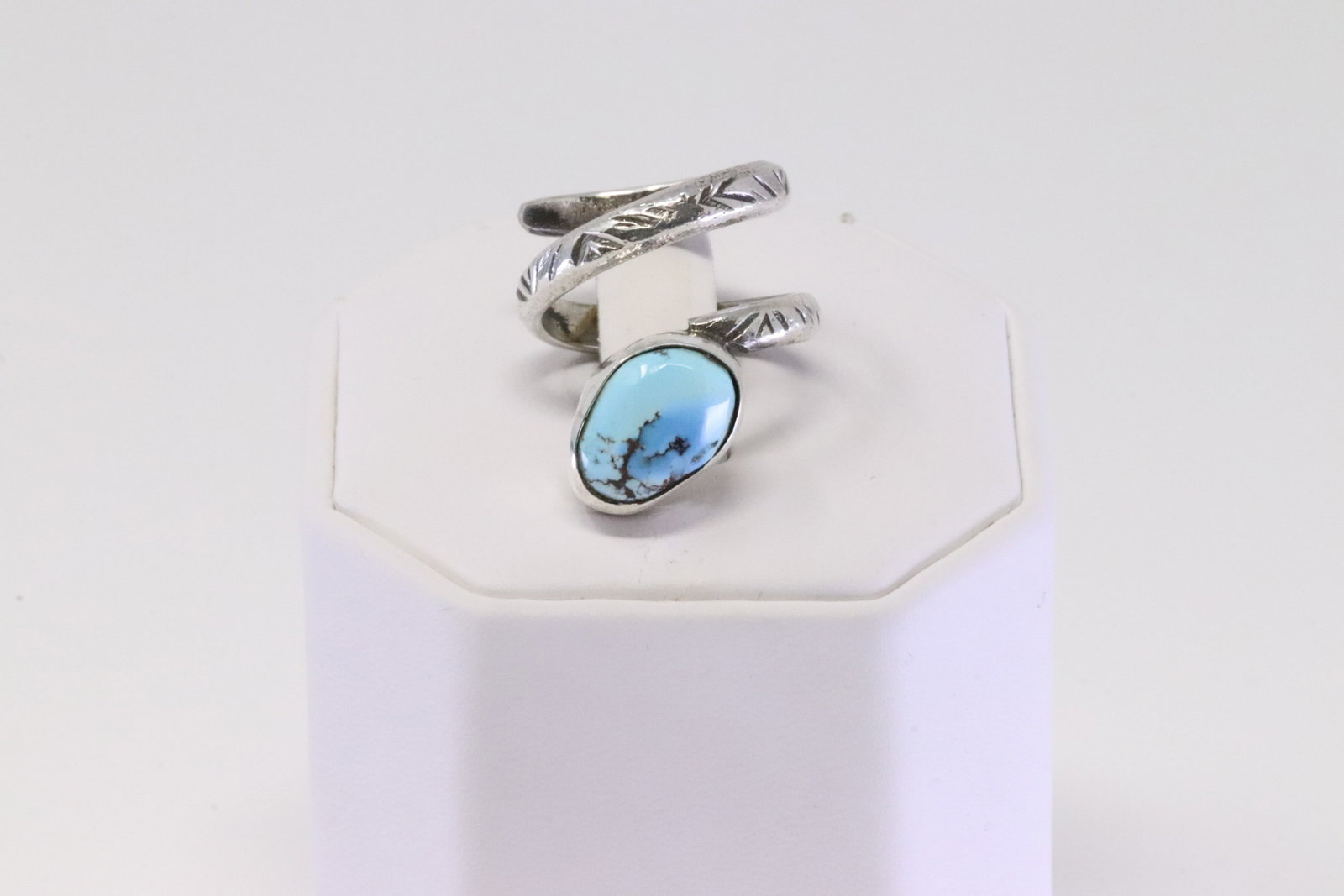 Native America Zuni Sterling Silver Golden Hills Turquoise Ring By Jude Candelaria.: This is a Native America Zuni Sterling Silver Golden Hills Turquoise Ring By Jude Candelaria. Ring size: 6.75.
