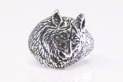Native America Navajo Sterling Silver Non Indian Wolf Ring.
