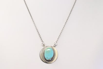 Native America Navajo Sterling Silver Kingman Turquoise Necklace. Made U.S.A.