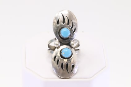 Native America Navajo Sterling Silver Bear Paw Turquoise Ring By J.T.