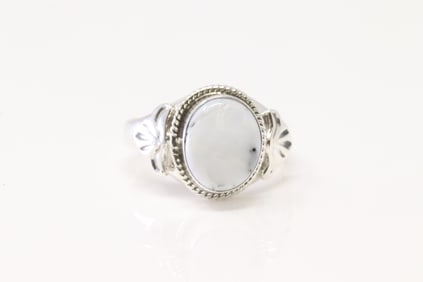 Native America Navajo Sterling Silver White Stone Ring By A.T.