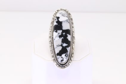 Native America Navajo Sterling Silver Synthetic White Buffalo Ring By Y.Y.