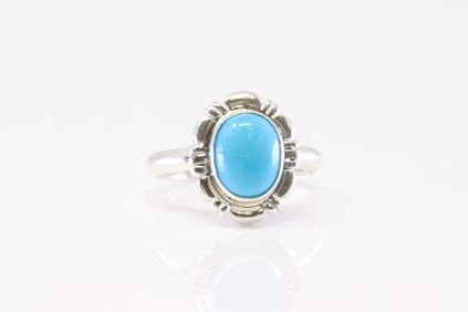 Native America Navajo Sterling Silver Turquoise Ring.