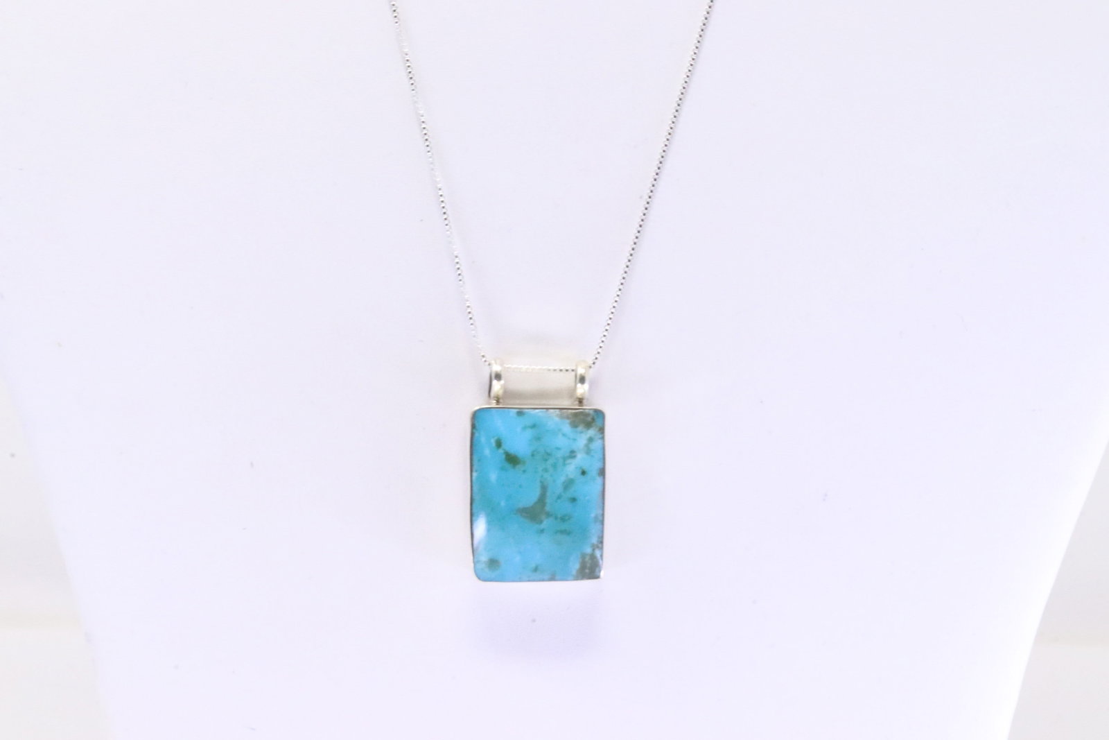 Native America Navajo Sterling Silver Turquoise Pendant with A 925 Necklace By Gilbert Smith.: This is a Native America Navajo Sterling Silver Turquoise Pendant with A 925 Necklace By Gilbert Smith. Necklace length: 18.00"
