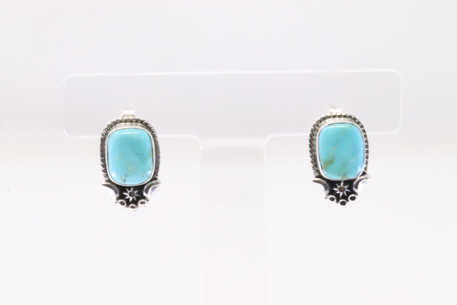 Native America Navajo Sterling Silver Turquoise Post Earring's By Etta Larry.: This is a Native America Navajo Sterling Silver Turquoise Post Earring's By Etta Larry.