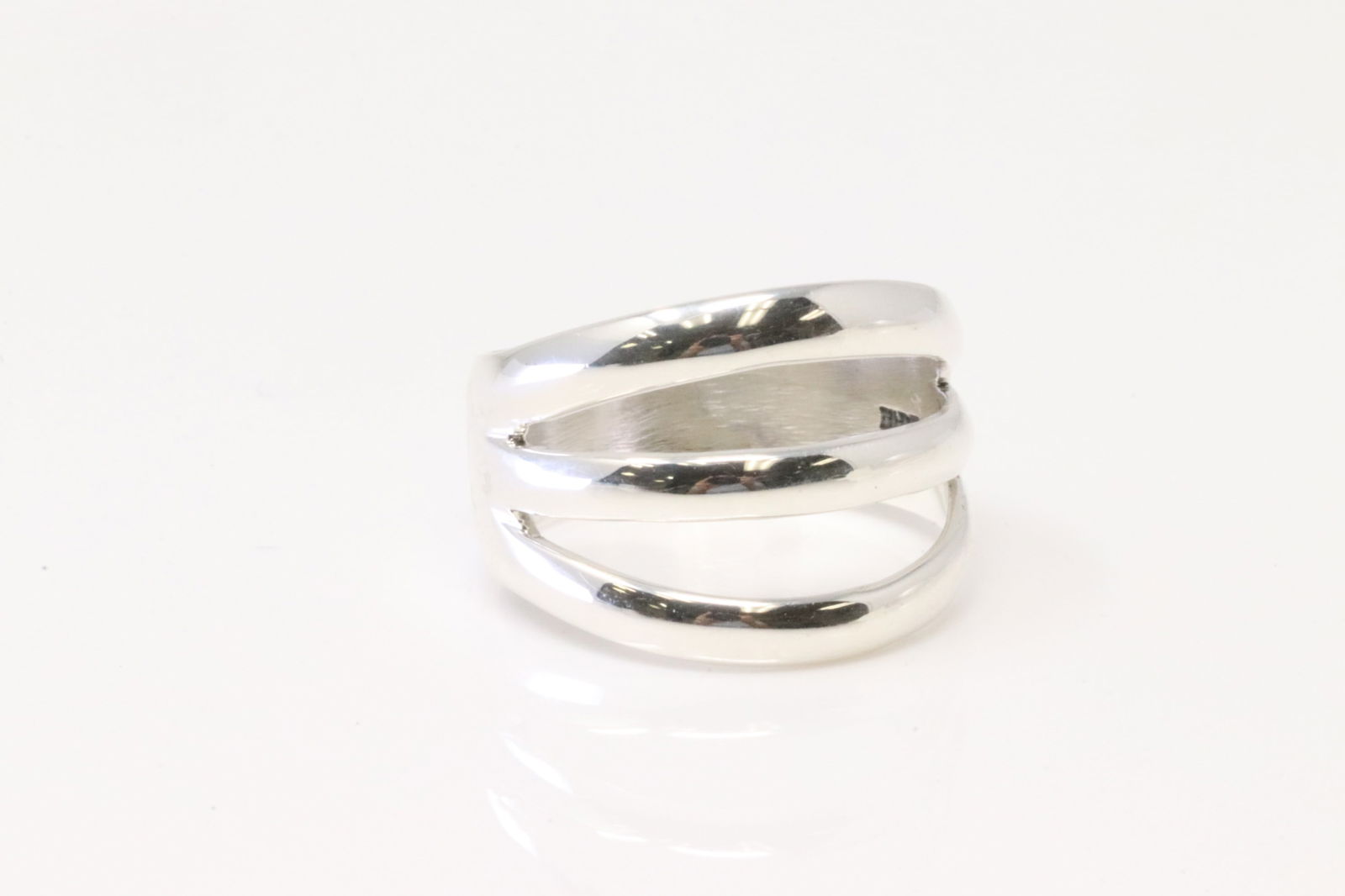 Native America Navajo Sterling Silver 3 Row Design Ring By James Bahe. (1 of 3)