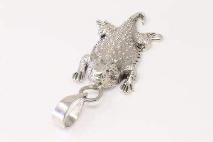 Native America Navajo Sterling Silver Solid Pendant By A.M.