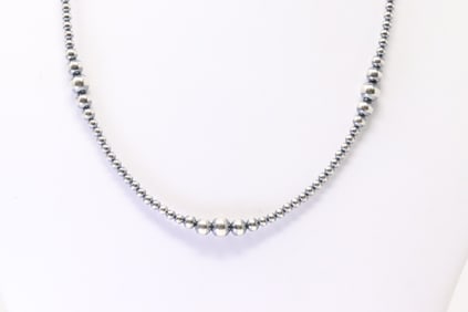 Native America Navajo Sterling Silver Pearl Beaded Necklace.