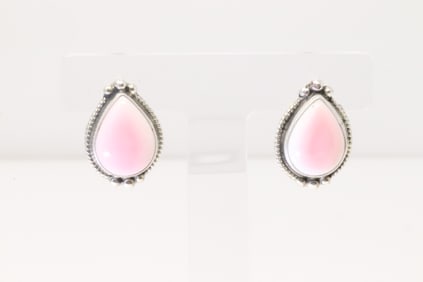 Native America Navajo Sterling Silver Pink Conch Shell Post Earring's By Byron Begay.