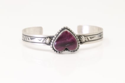 Native America Navajo Sterling Silver Purple Spiny Oyster Heart Bracelet Cuff By Rick Enriquez.