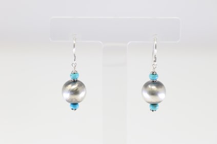 Native America Navajo Sterling Silver Turquoise / Beaded Dangling Earring's.