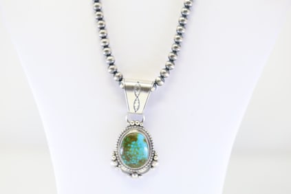 Native America Navajo Sterling Silver Kingman Turquoise Necklace By Tom Lewis.