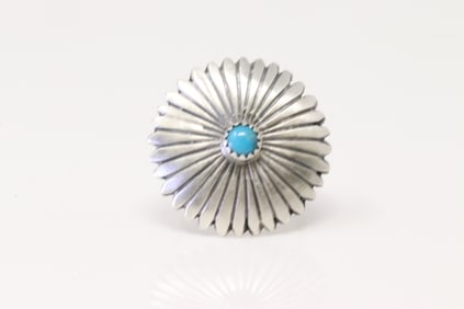 Native America Navajo Sterling Silver Turquoise Ring By Alice Saunders.