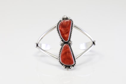Native America Navajo Sterling Silver Spiny Oyster Bracelet Cuff By Alfred Martinez.