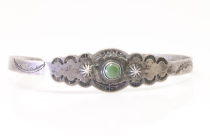 Native American Navajo Sterling Silver Old Pawn Turquoise Bracelet.