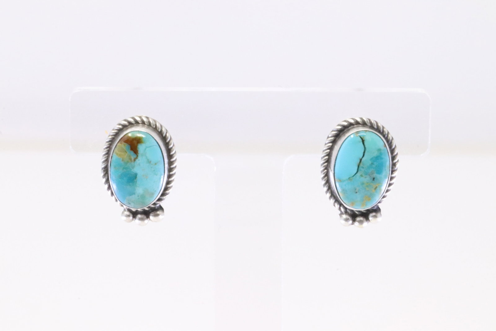 Native America Navajo Sterling Silver Kingman Turquoise Post Earring's By Judith Dixon.: This is a Native America Navajo Sterling Silver Kingman Turquoise Post Earring's By Judith Dixon.