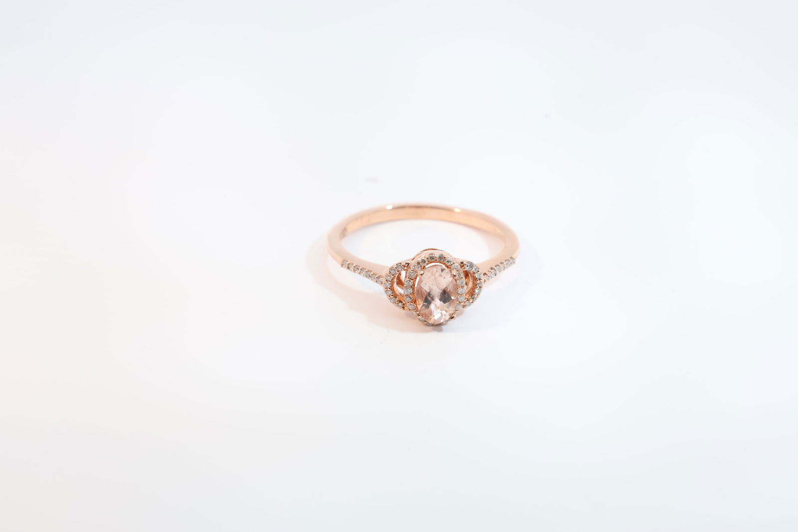 Morganite & Diamond Ring 10Kt. (1 of 4)