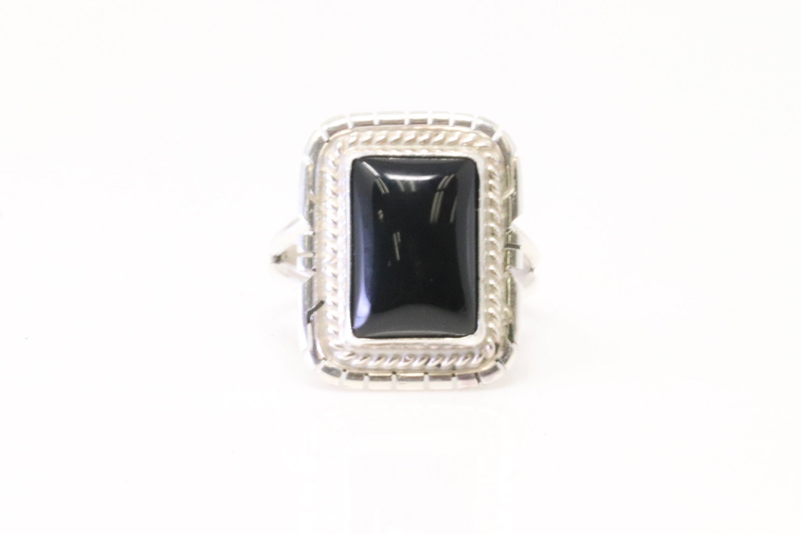Native America Navajo Sterling Silver Black Onyx Ring By P.Skeets.: This is a Native America Navajo Sterling Silver Black Onyx Ring By P.Skeets. Ring size: 8.50.